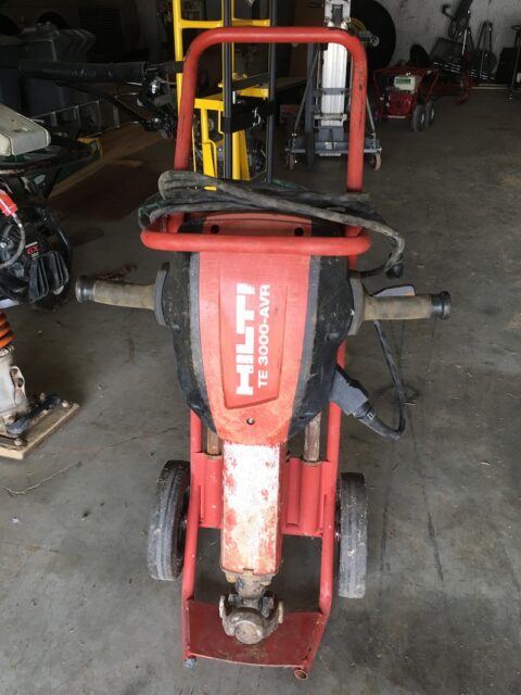 Hilti TE 3000-AVR Electric Jack Hammer with 4 Bits | Straw Hat Rentals